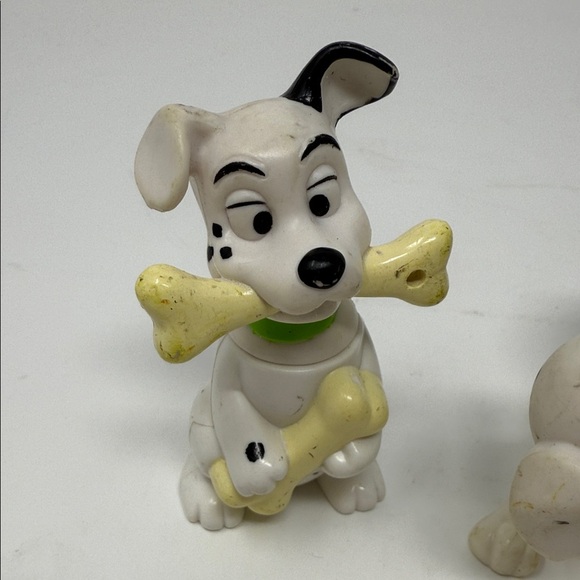 Vintage Walt Disney 101 Dalmatian Figurines  - White and Black 3” Christmas Toys - Picture 2 of 5